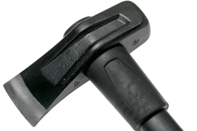 Fiskars X37 Large Splitting Axe 5 Fiskars X37 Large Splitting Axe - Image 3