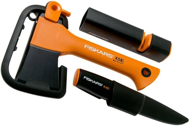 Fiskars X5 Fireplace Set With Axe, Knife And Sharpener 4 Fiskars X5 Fireplace Set With Axe, Knife And Sharpener - Image 2